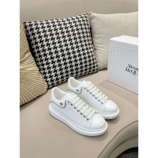 Alexander Mcqueen Low Shoes